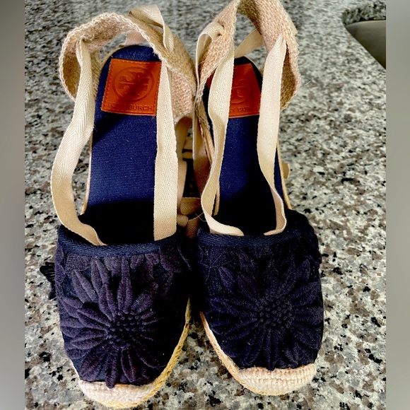 Tory Burch, wedge sandals - Picture 1 of 9